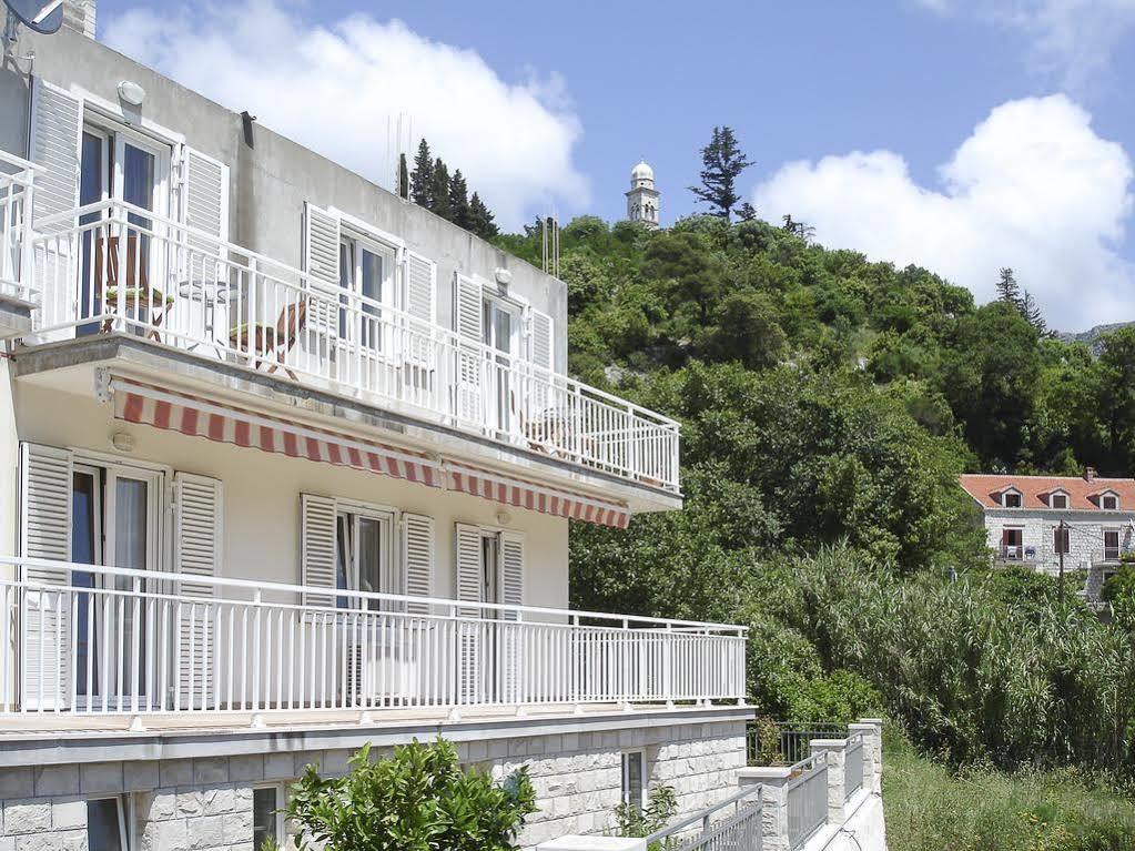 Apartments Silvija Mokošica Esterno foto