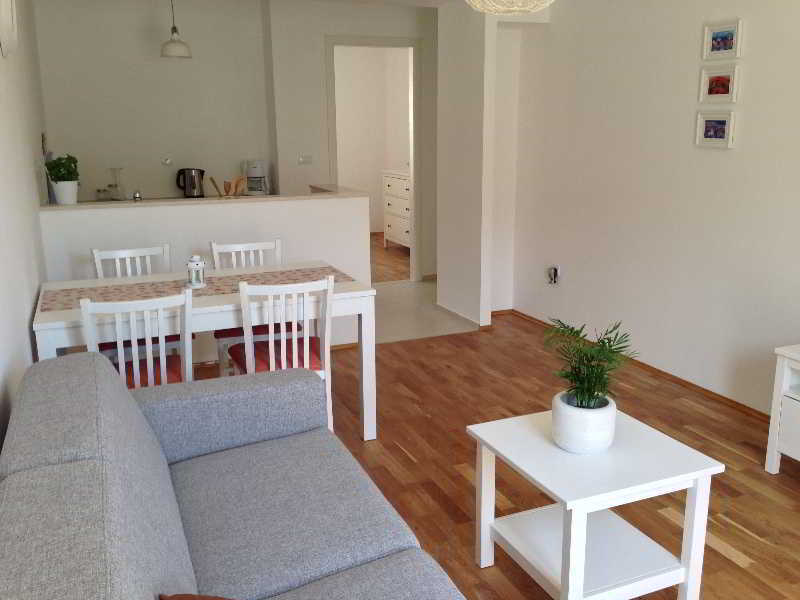 Apartments Silvija Mokošica Esterno foto